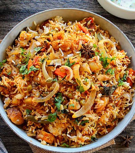 VEGETABLE BIRYANI